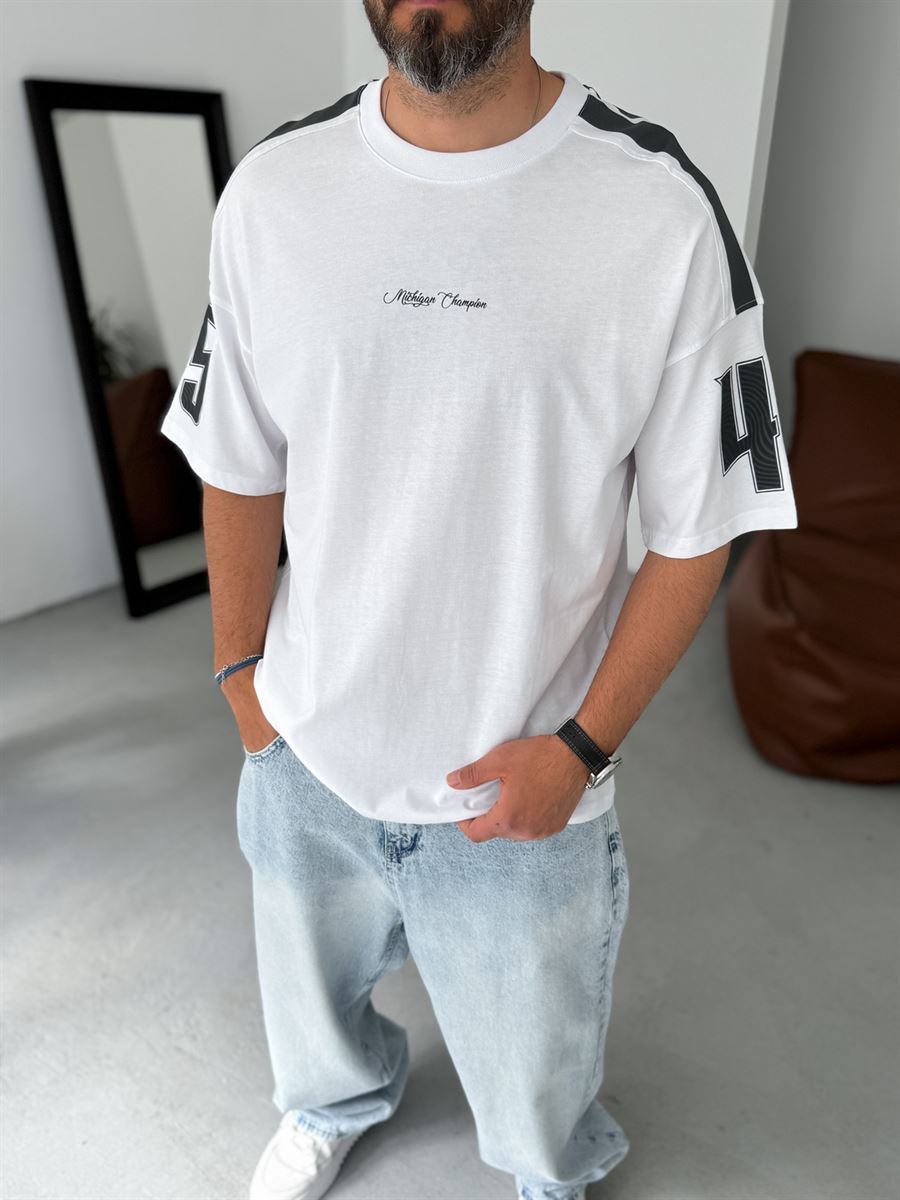 🏈 MICHIGAN 45 — Oversized Varsity Tee