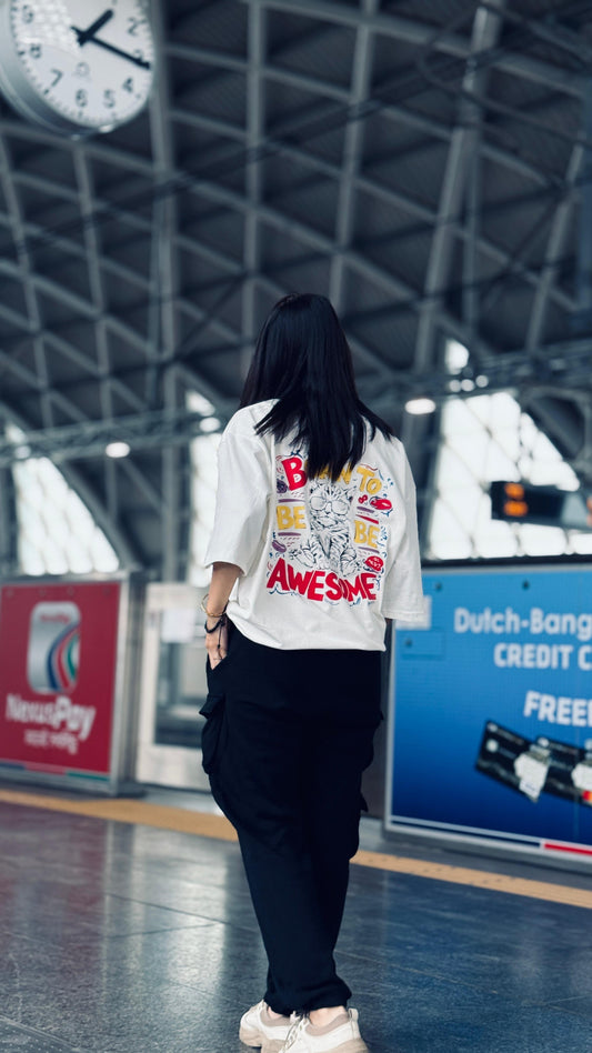 🐾 NEW DROP — “AWESOME Cat” Oversized Tee 💥