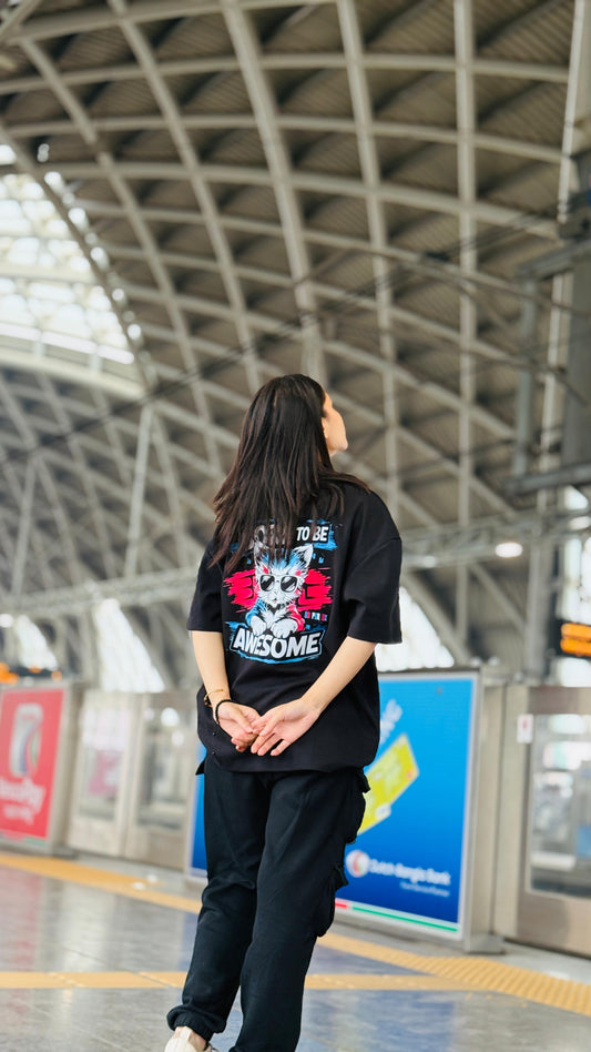 AWESOME Cat – Oversized Graphic Tee
